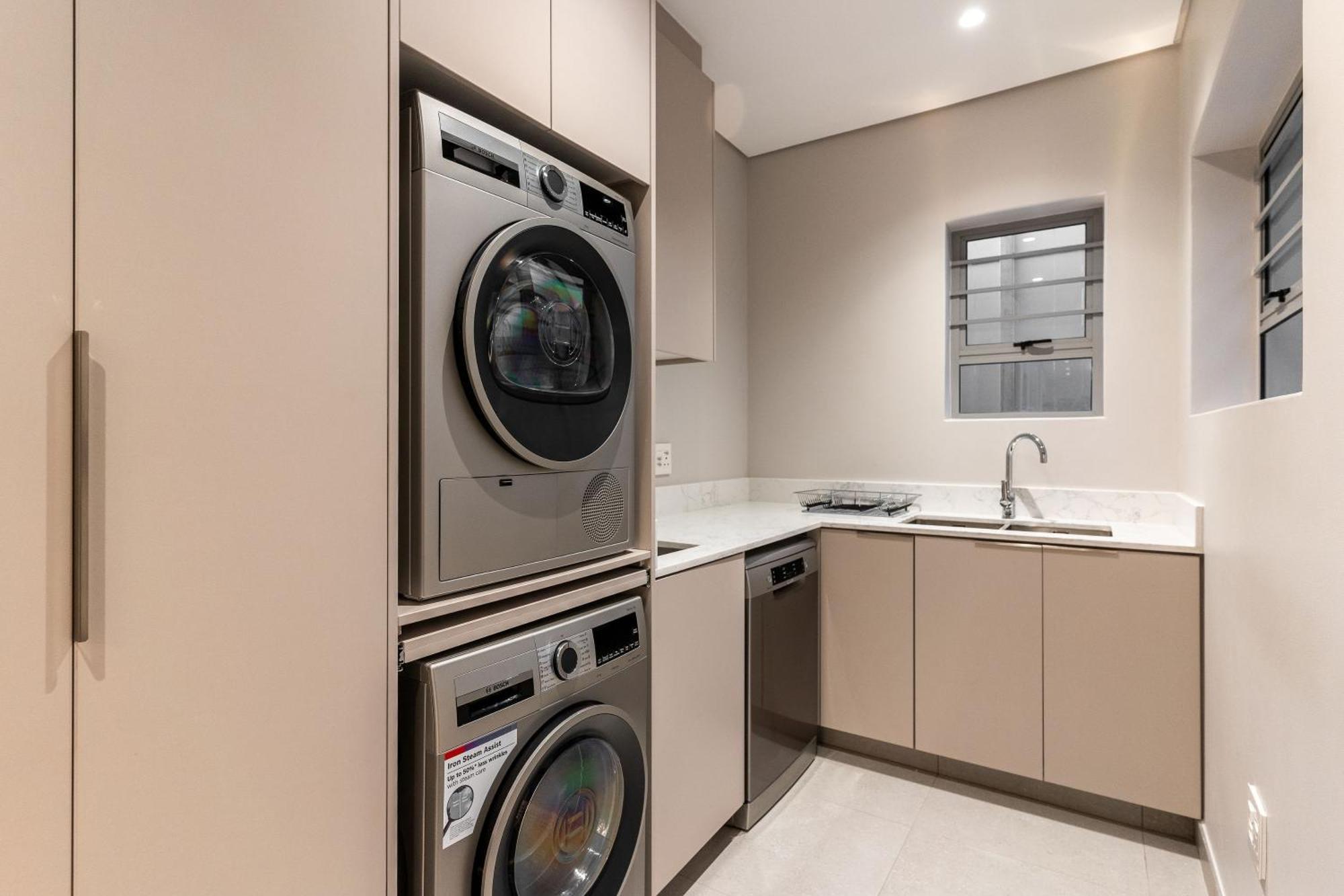 Lisburn Uno On Clifton - Lux With Ocean Views Apartment Cape Town