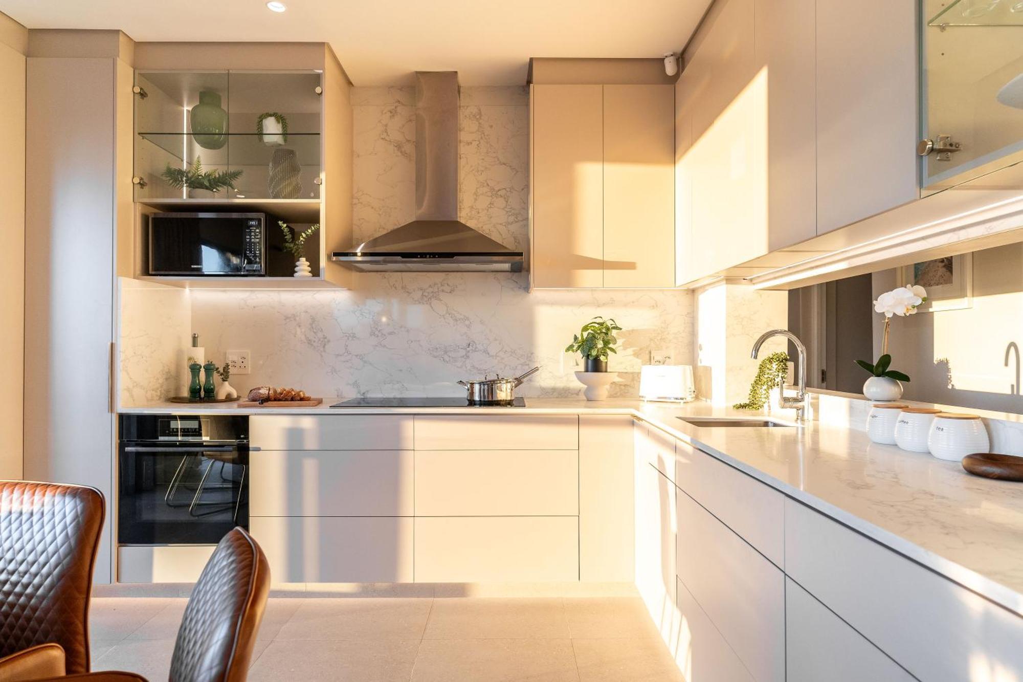 Lisburn Uno On Clifton - Lux With Ocean Views Apartment
