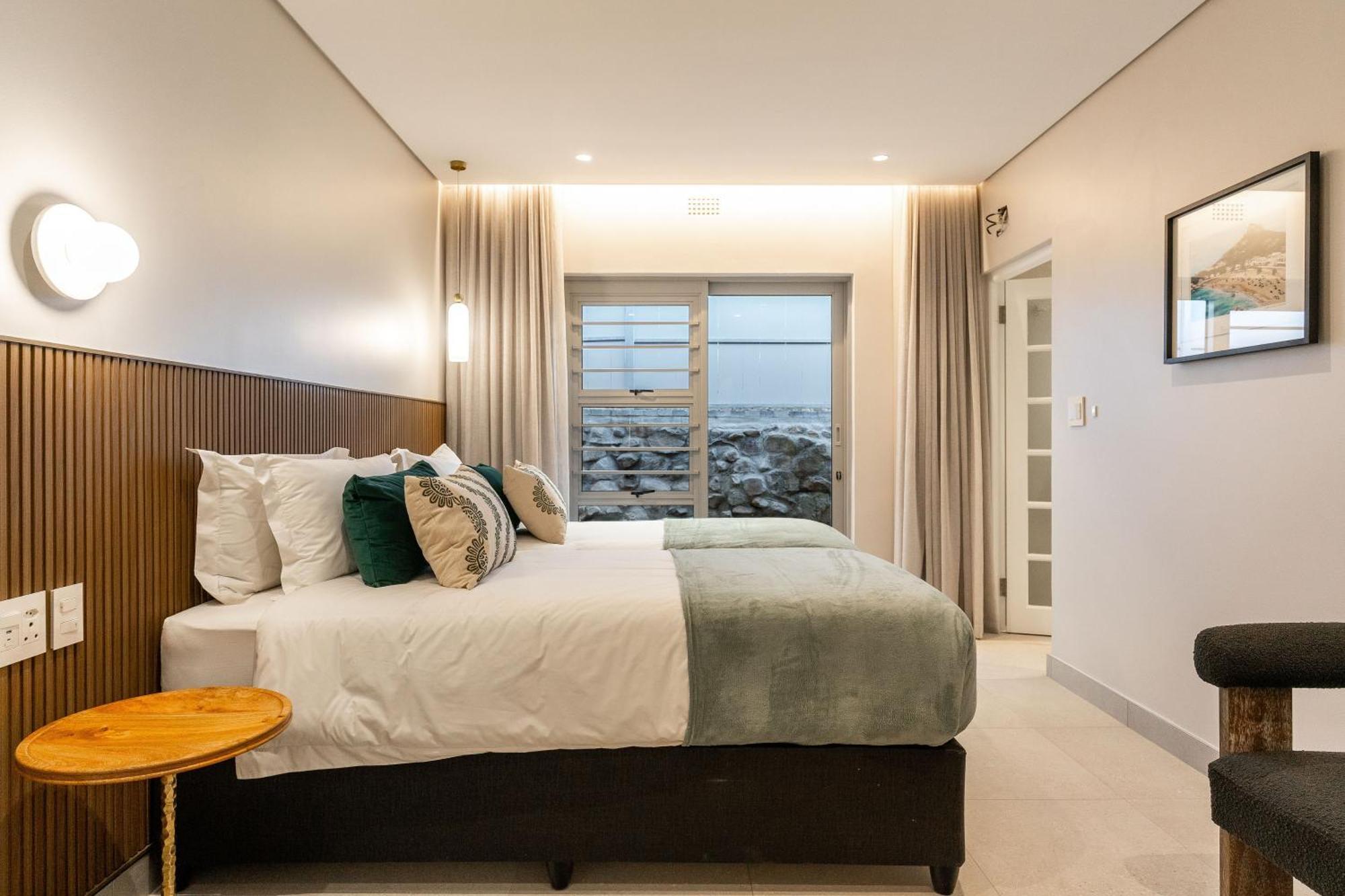 Lisburn Uno On Clifton - Lux With Ocean Views *